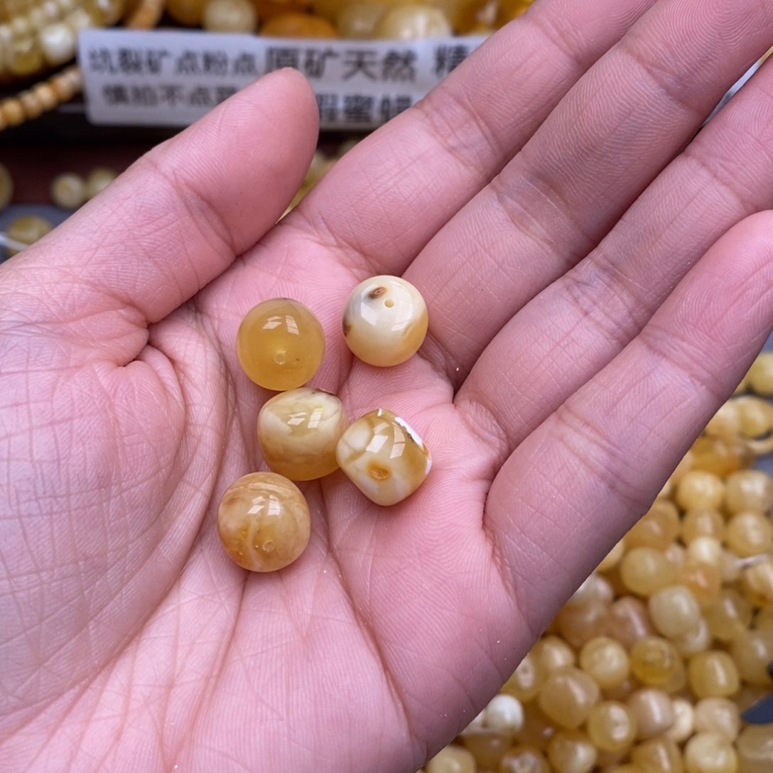 蜜蜡珠宝奇石未镶嵌