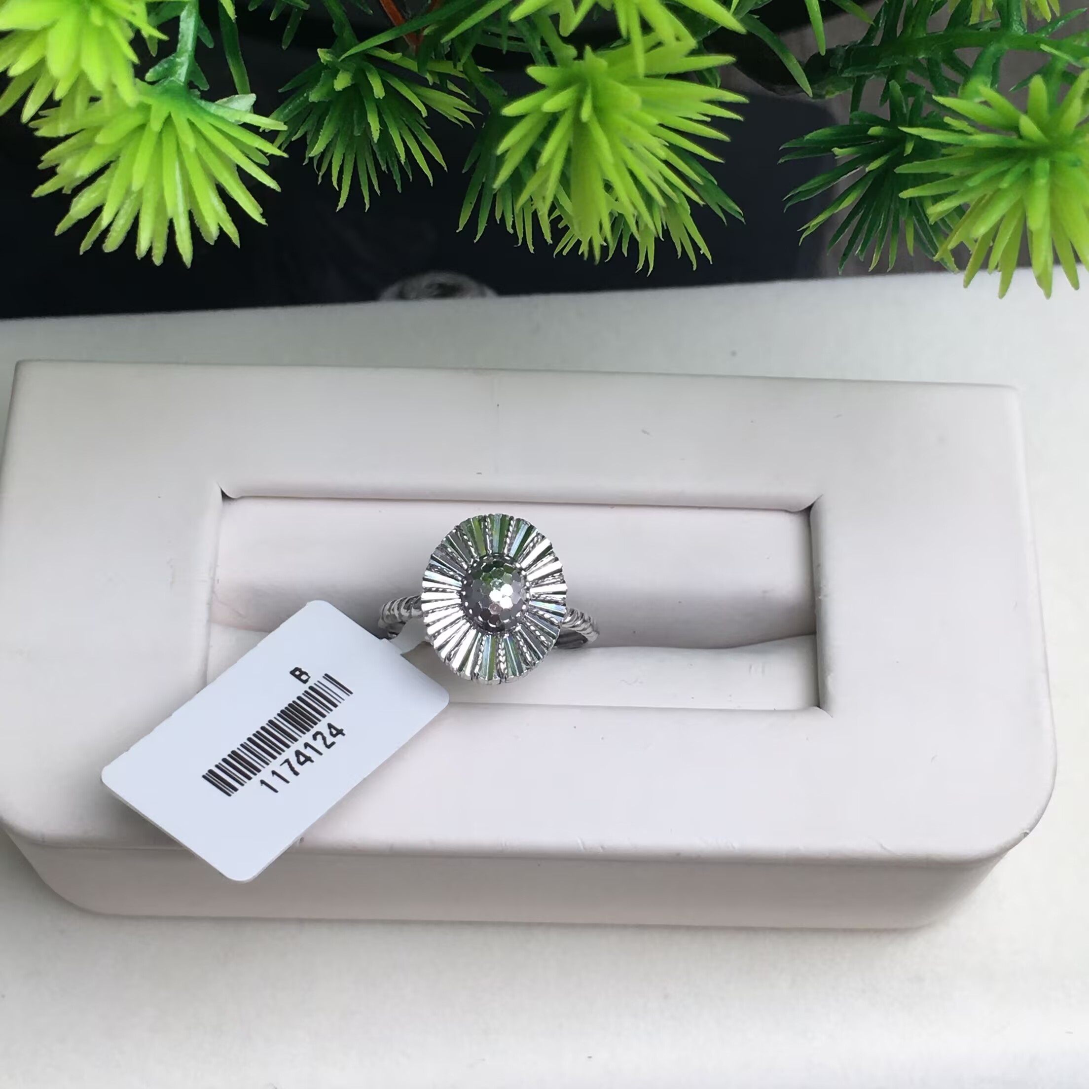 铂金素金圆盘戒指