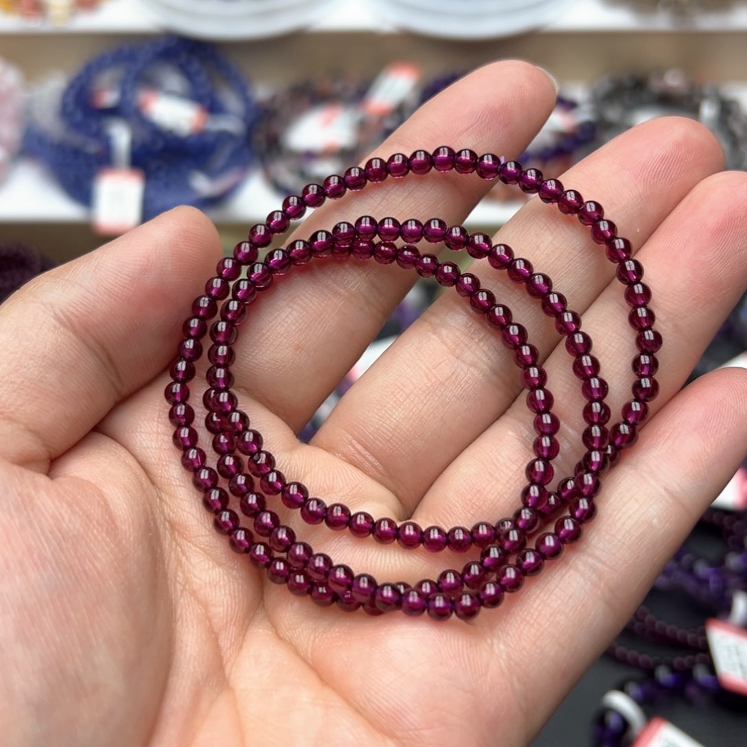 水晶手链未镶嵌紫牙乌石榴石