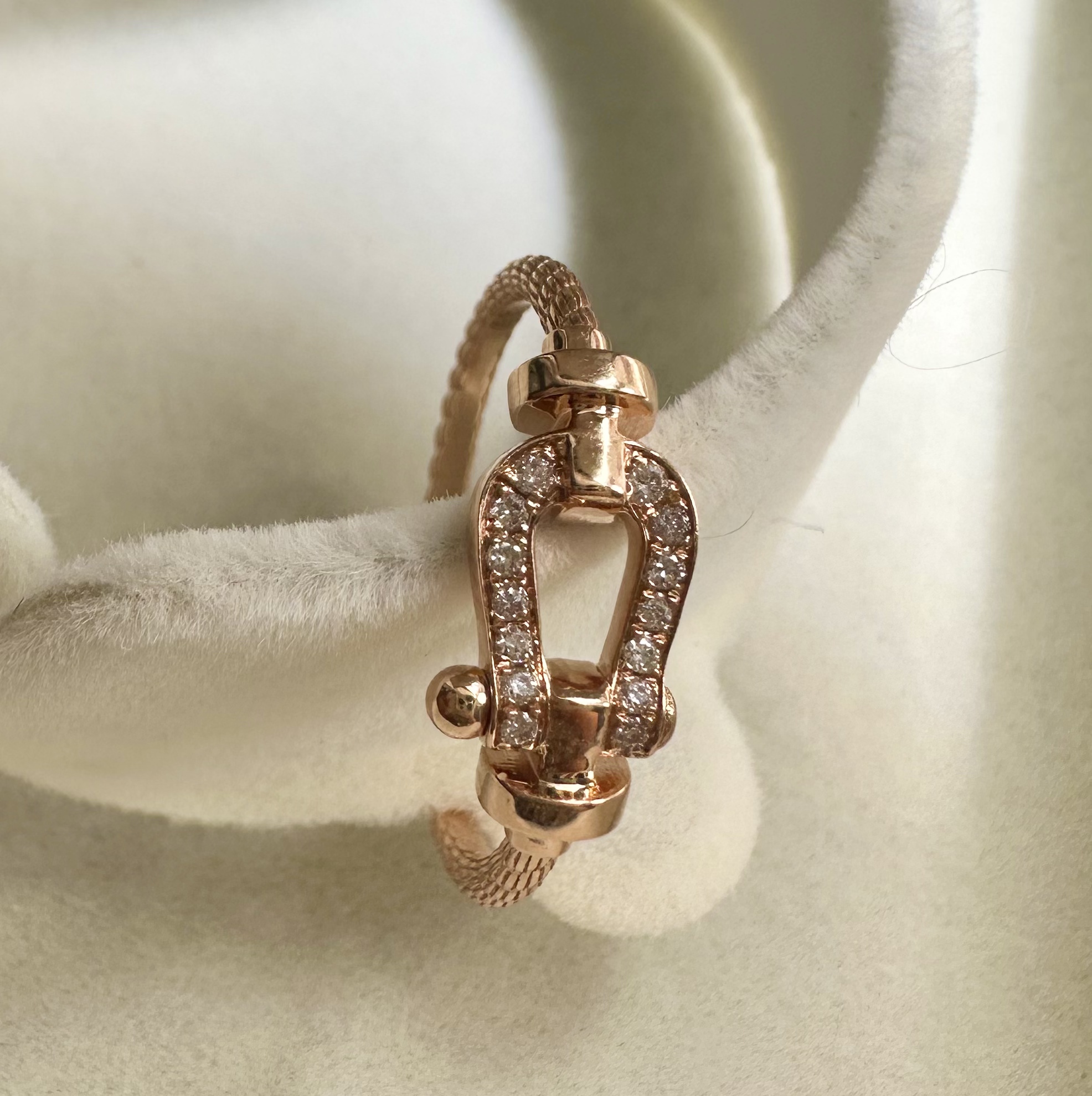 18 K金钻石戒指18 K金