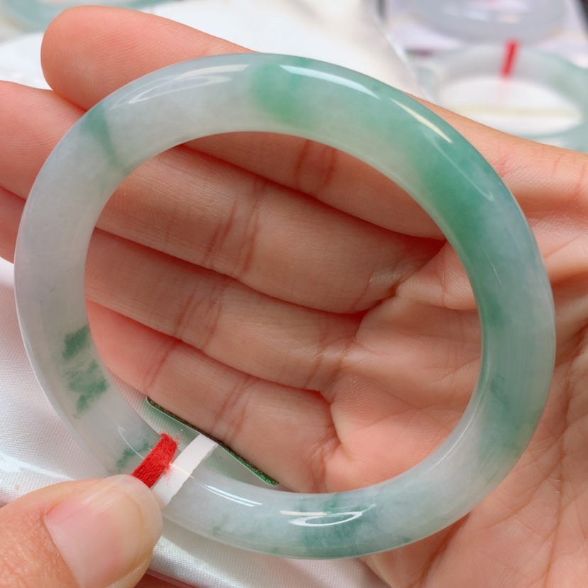 【闪购商品】翡翠手镯未镶嵌天然翡翠手镯