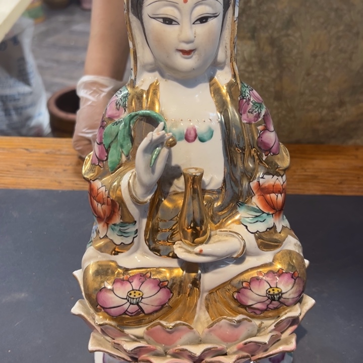 瓷片刘*臭拾六家的瓷器瓷器