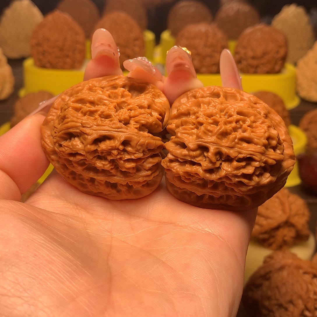 吊坠文玩核桃涿鹿三角高炮南疆石42全品50克重