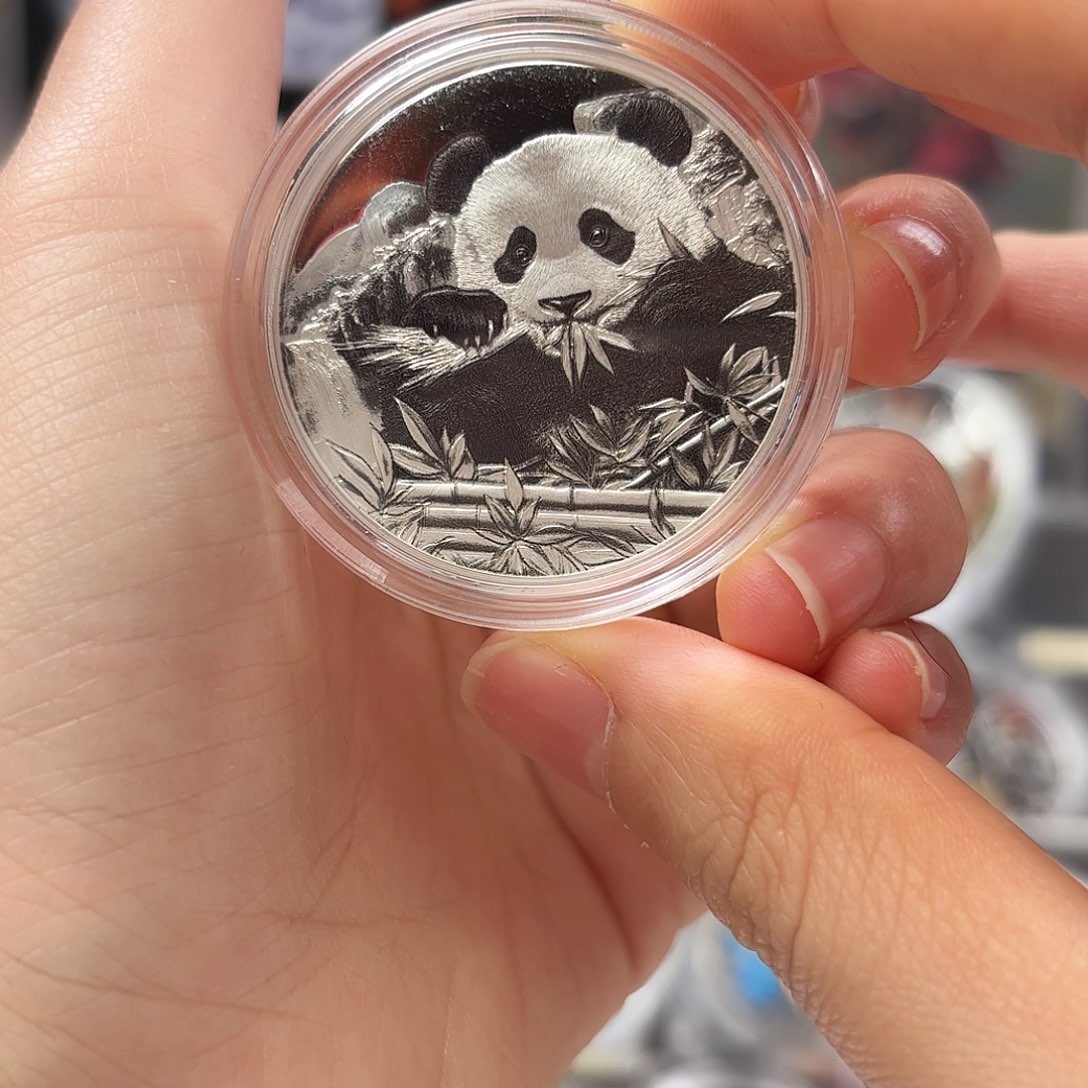 苏***菲纯银饕餮大熊猫纪念币2026年七宗罪系列