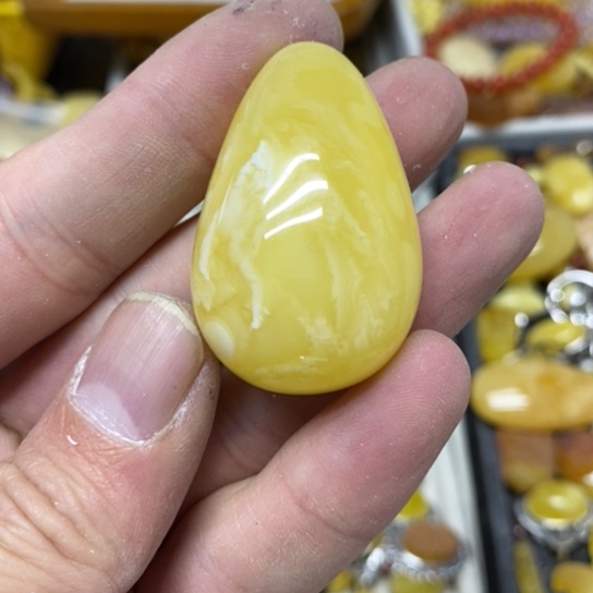 蜜蜡裸石未镶嵌吊坠