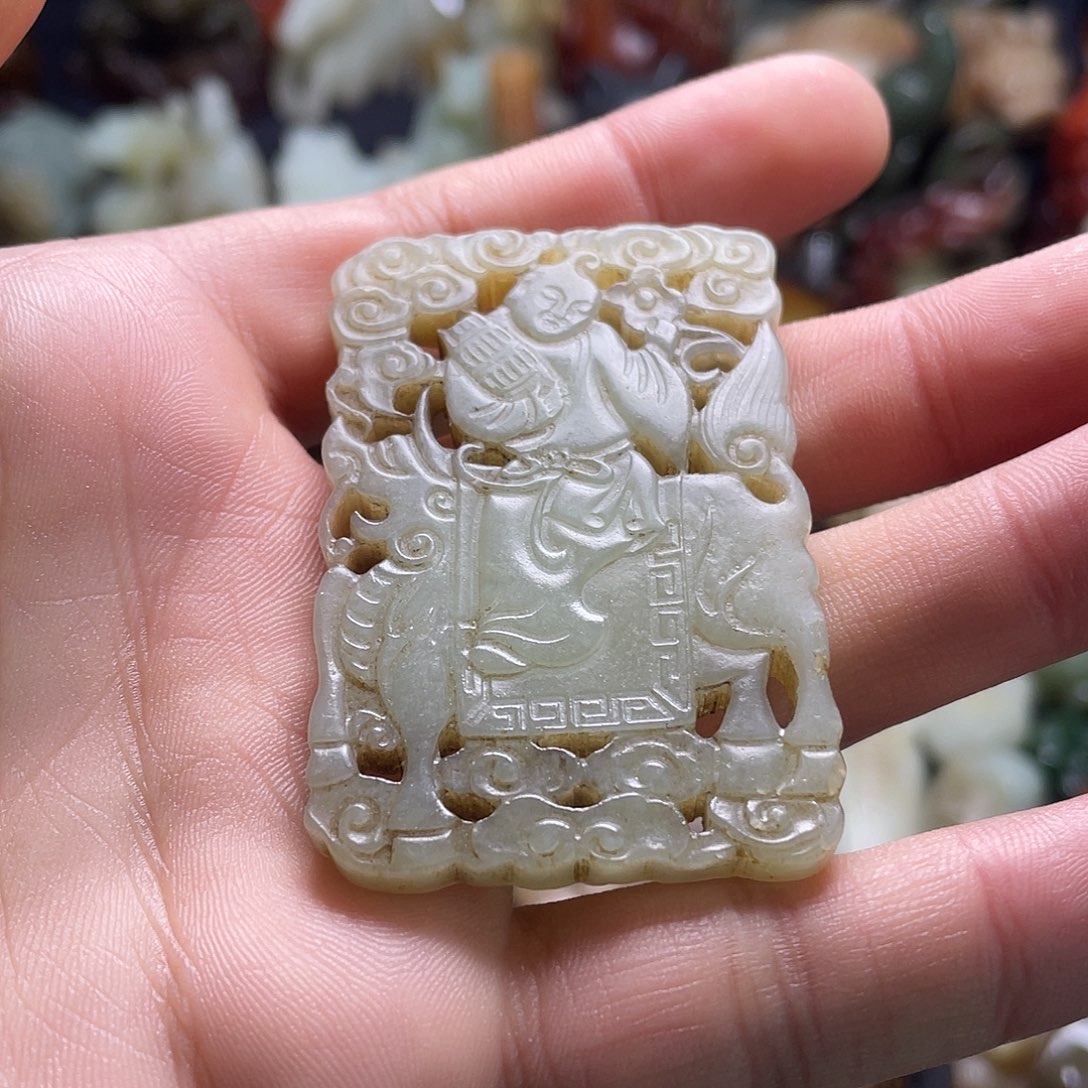 和田玉（糖玉）未镶嵌颈饰