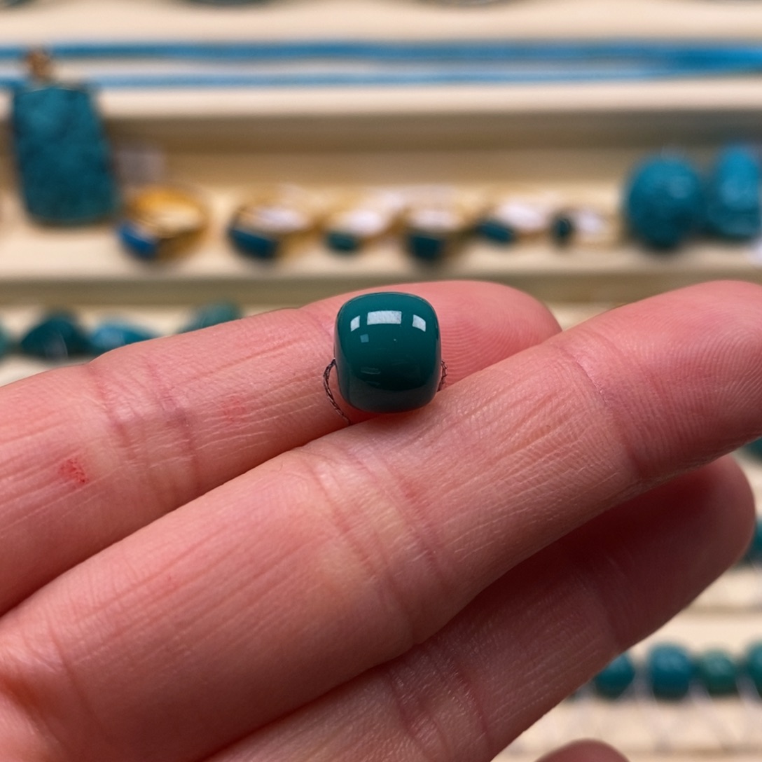 绿松石未镶嵌珠宝奇石直径8.9×7.7老型