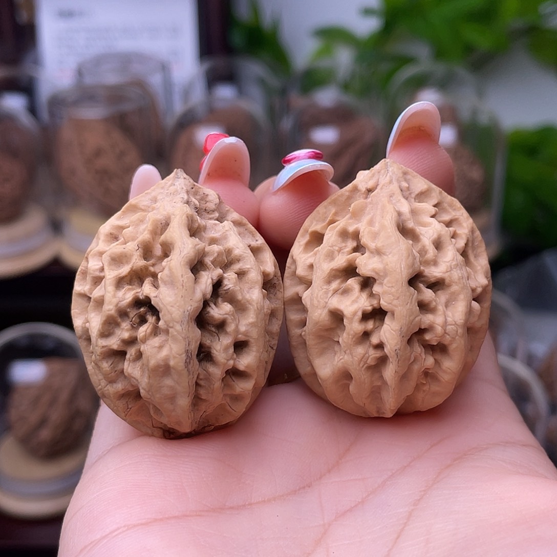 文玩核桃吊坠灯笼