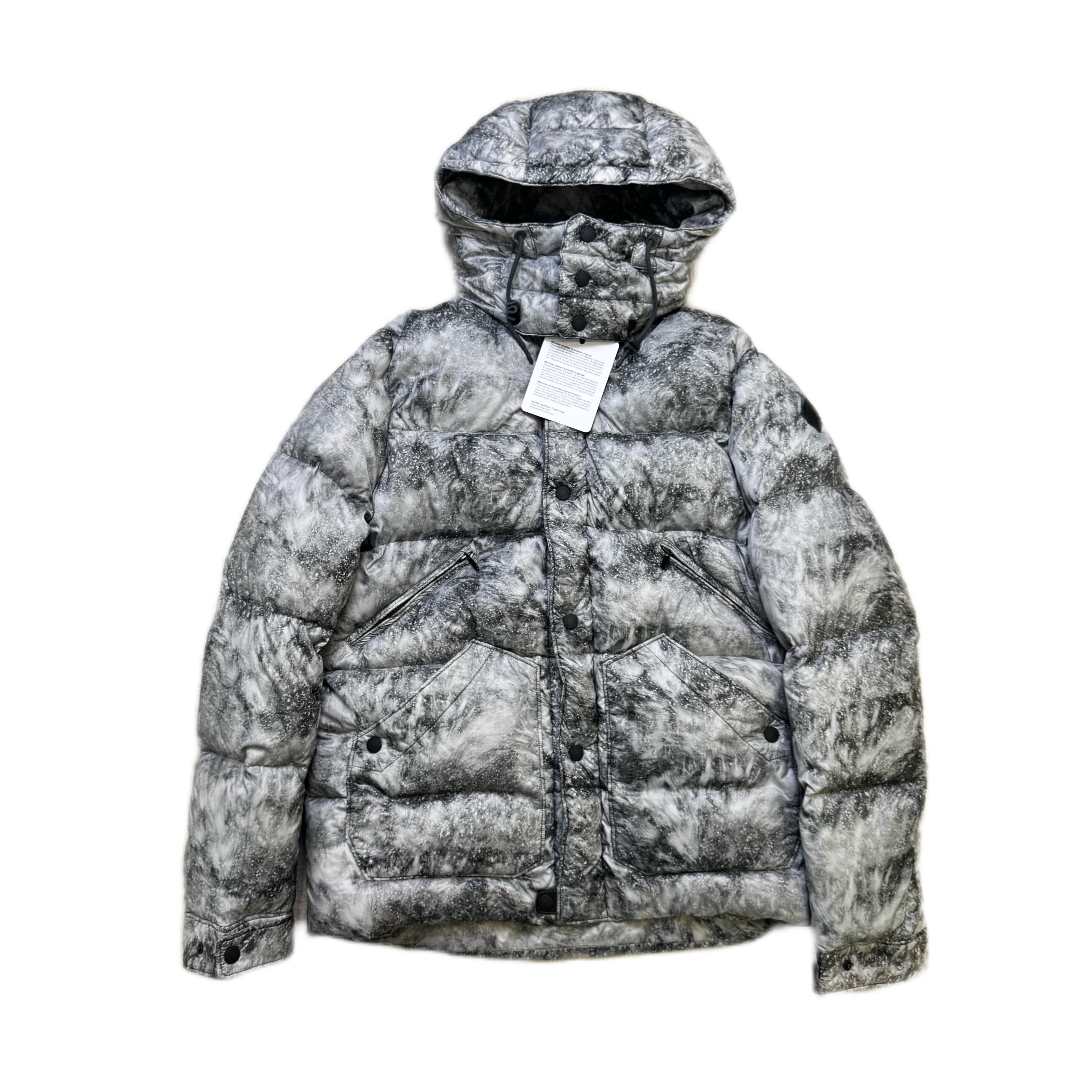 99新 蒙口 蒙口moncler雪花纹黑标logo羽绒服3码