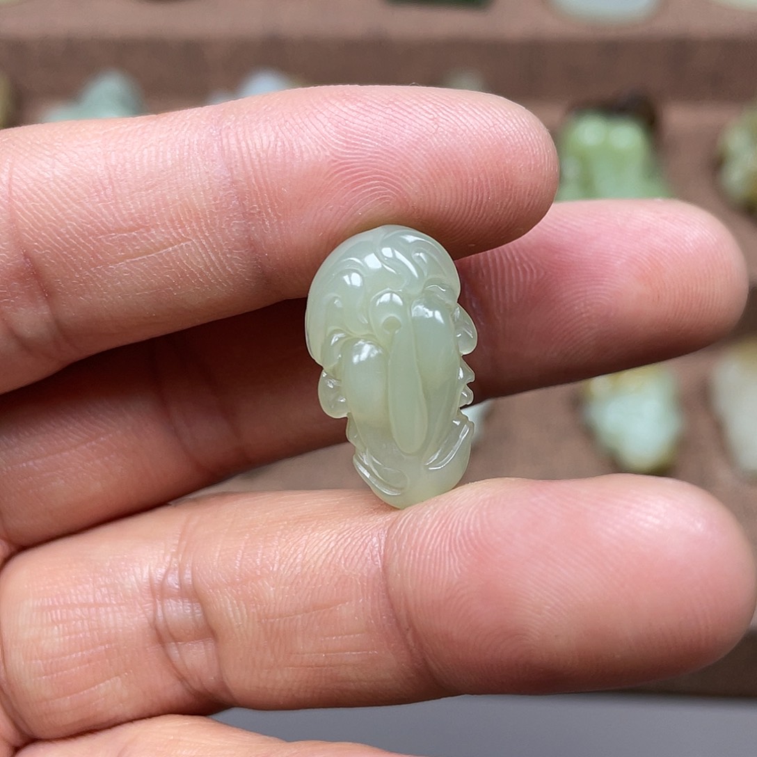 和田玉挂件未镶嵌平****顺