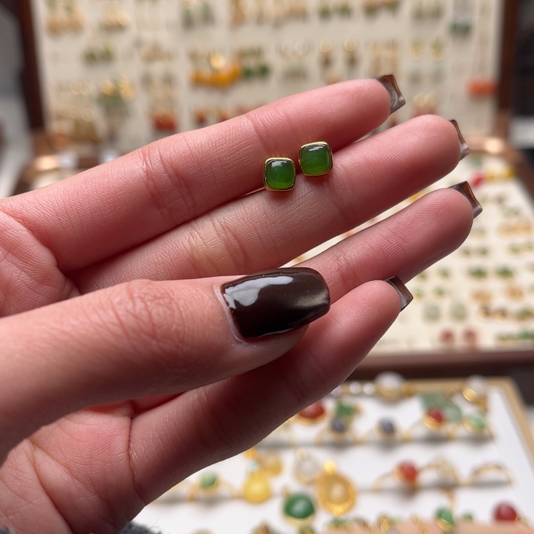 和田玉银S925镀金镶嵌耳坠