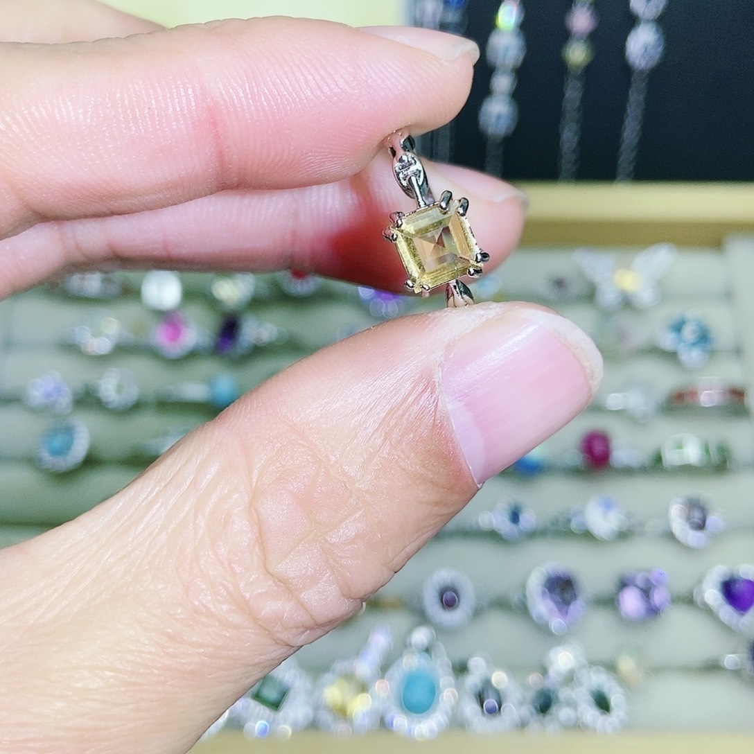【闪购商品】未镶嵌戒指黄晶