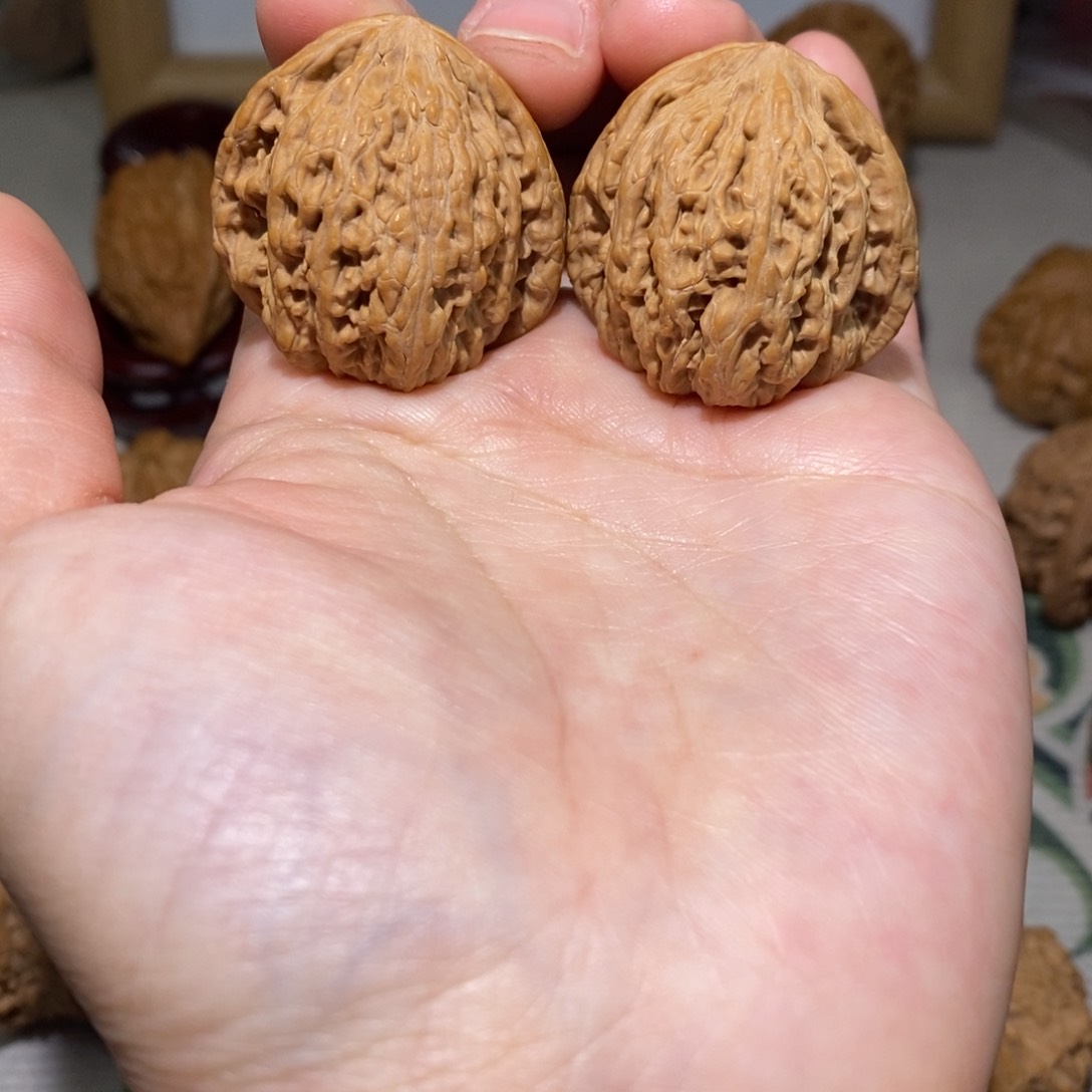 文玩核桃把件33尺密纹