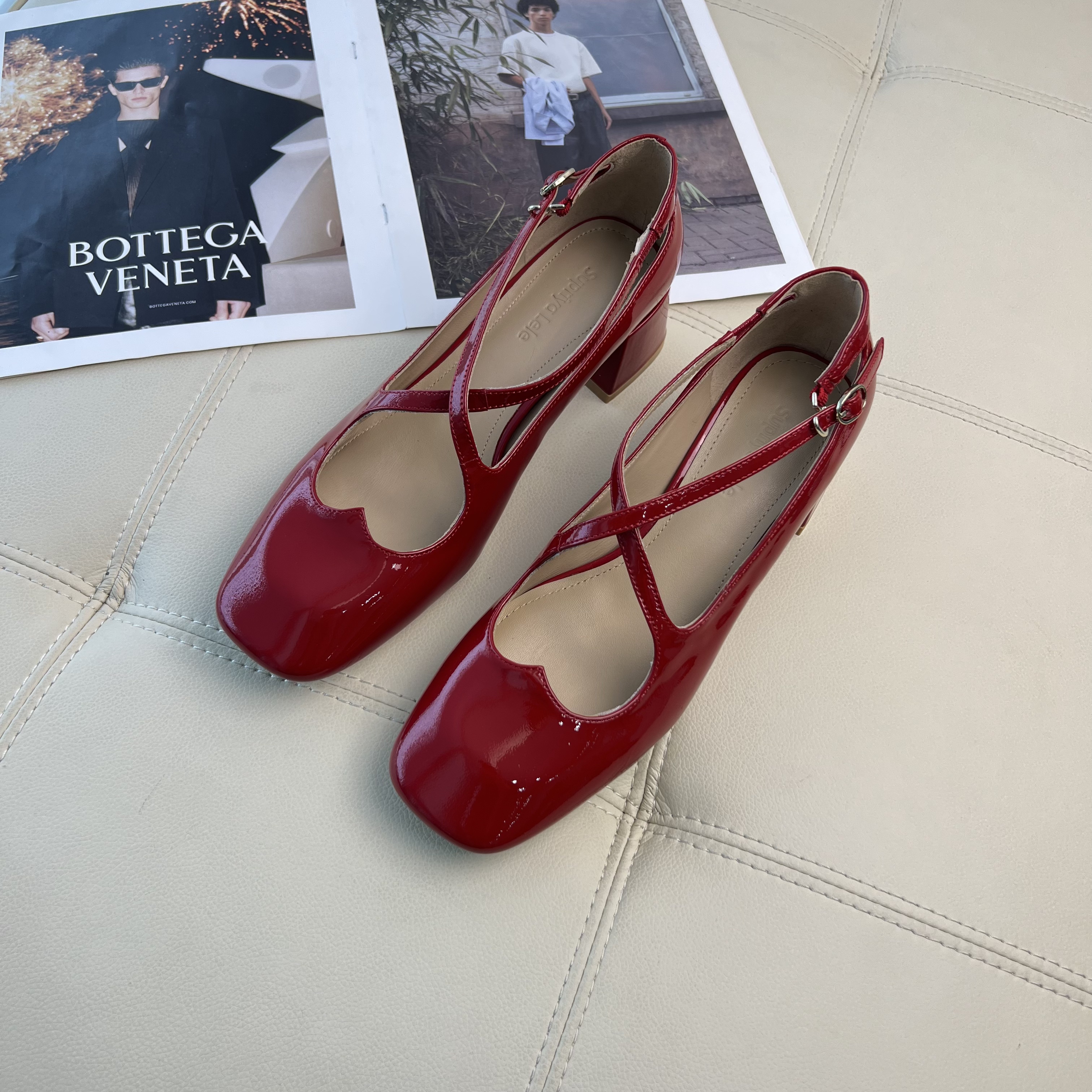 Eaglelyb【波嫂推荐】法式交叉百搭方头时尚浅口玛丽珍低跟鞋单鞋