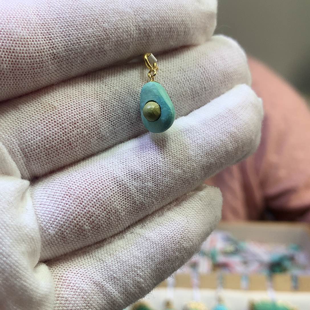 绿松石吊坠18K金镶嵌