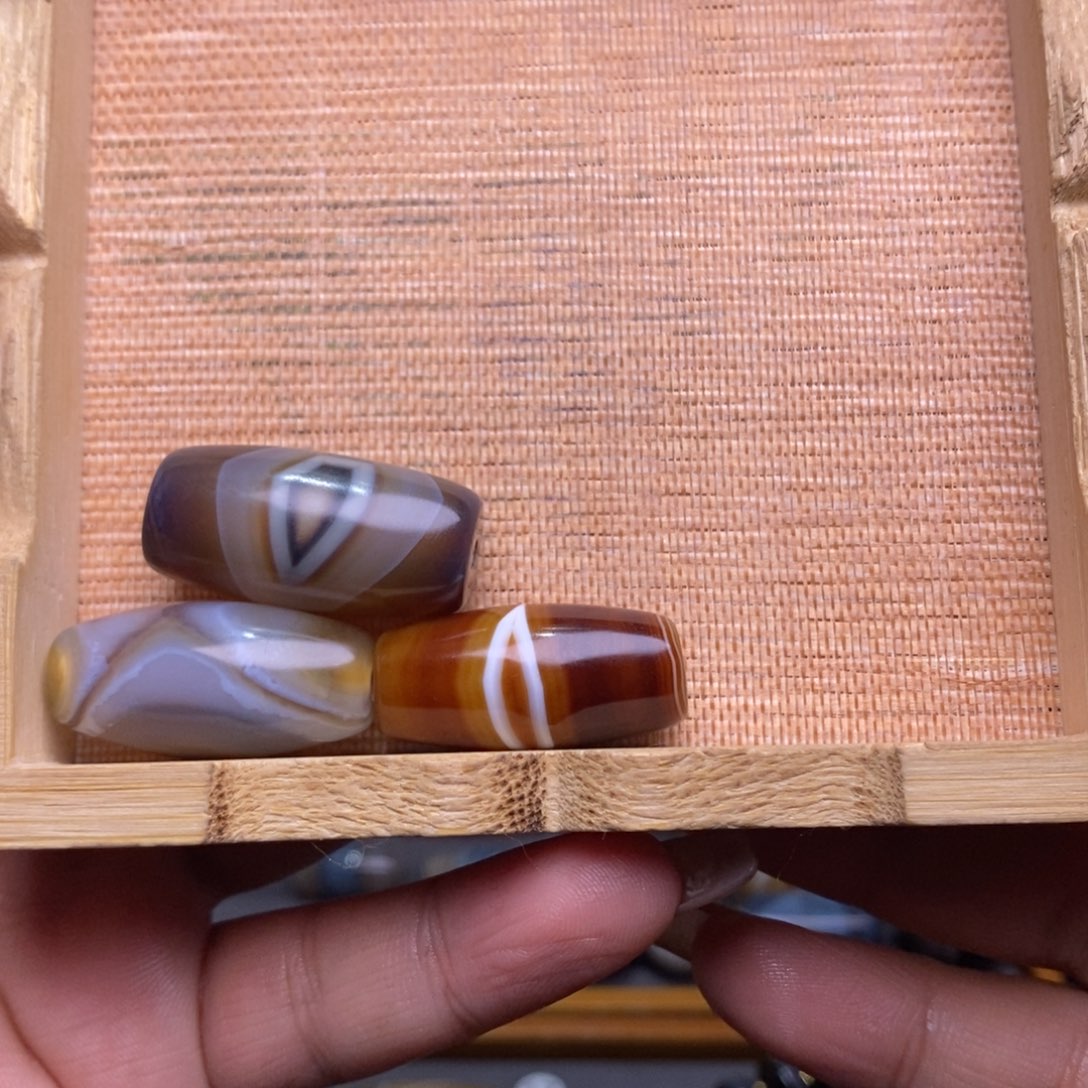 第***光玛瑙/玉髓未镶嵌珠宝半成品