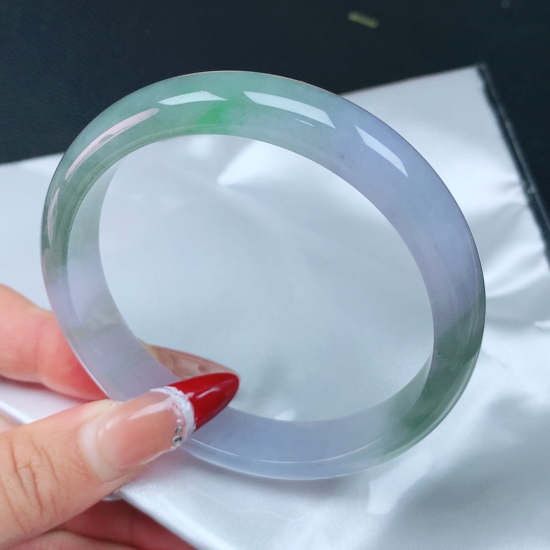 翡翠手镯未镶嵌63+圈