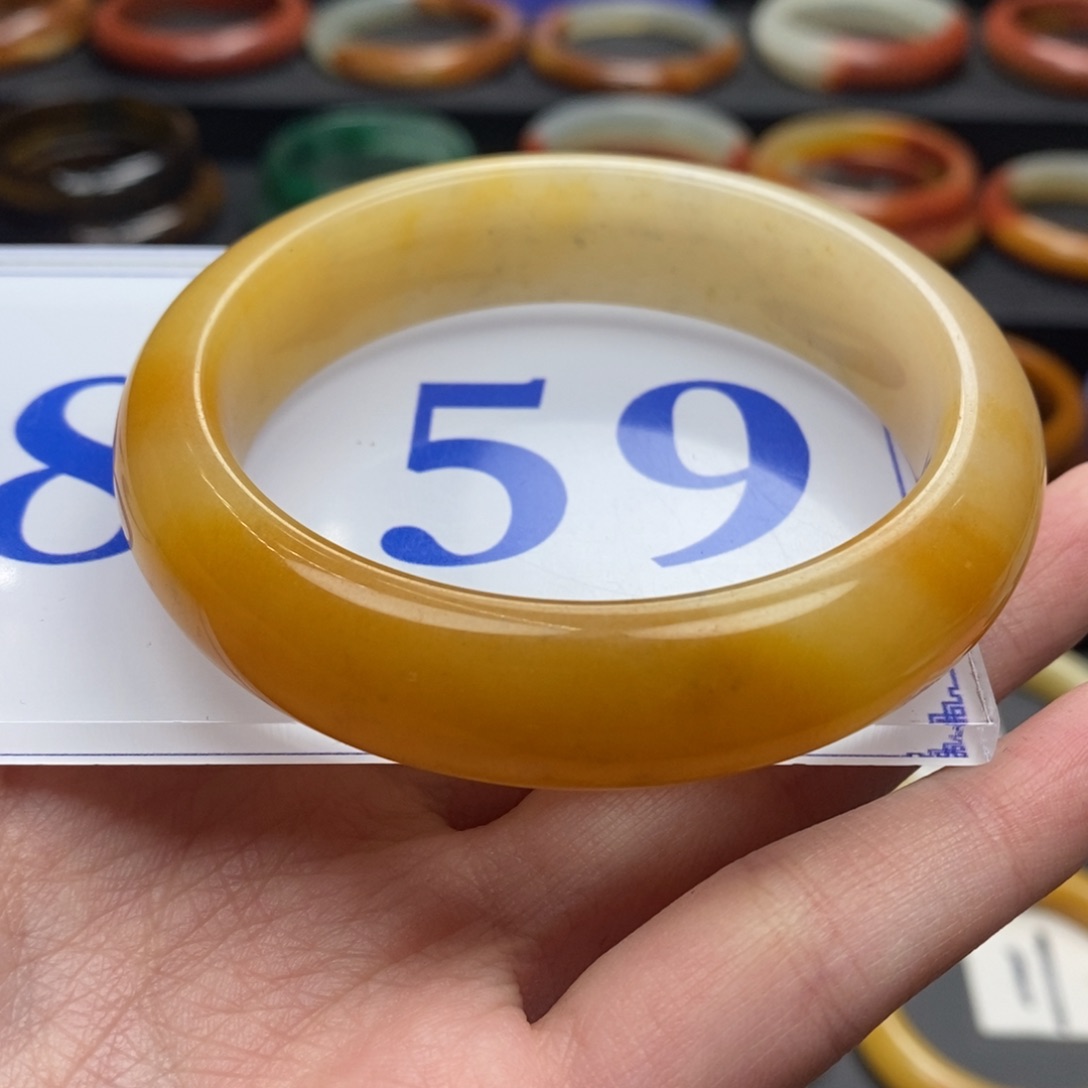 石英质玉（黄龙玉）手镯未镶嵌