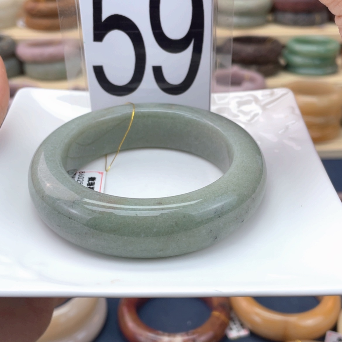 【闪购商品】石英质玉手镯未镶嵌