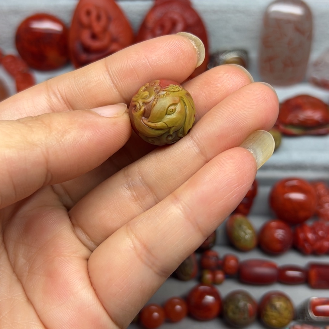 南红玛瑙未镶嵌配饰