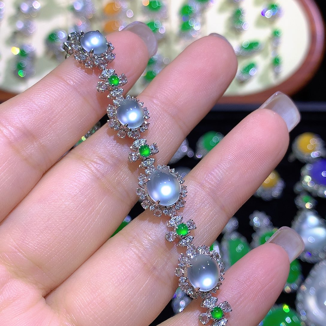 翡翠18K金镶嵌手链玻璃种炸光手链