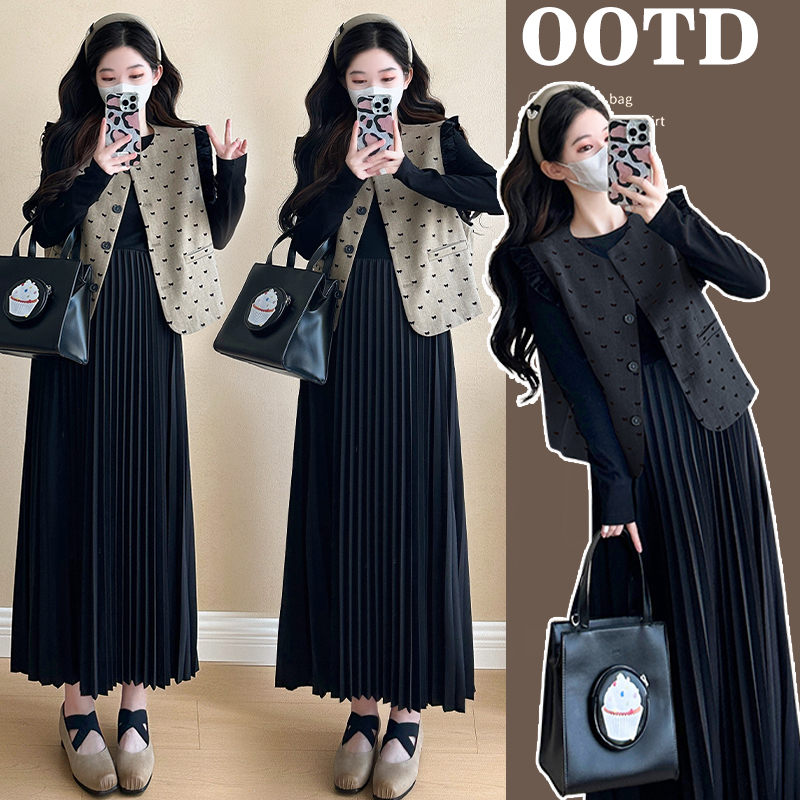 「圈圈优选」2025秋季新款小香风外套连衣裙百褶两件套时尚蝴蝶印花