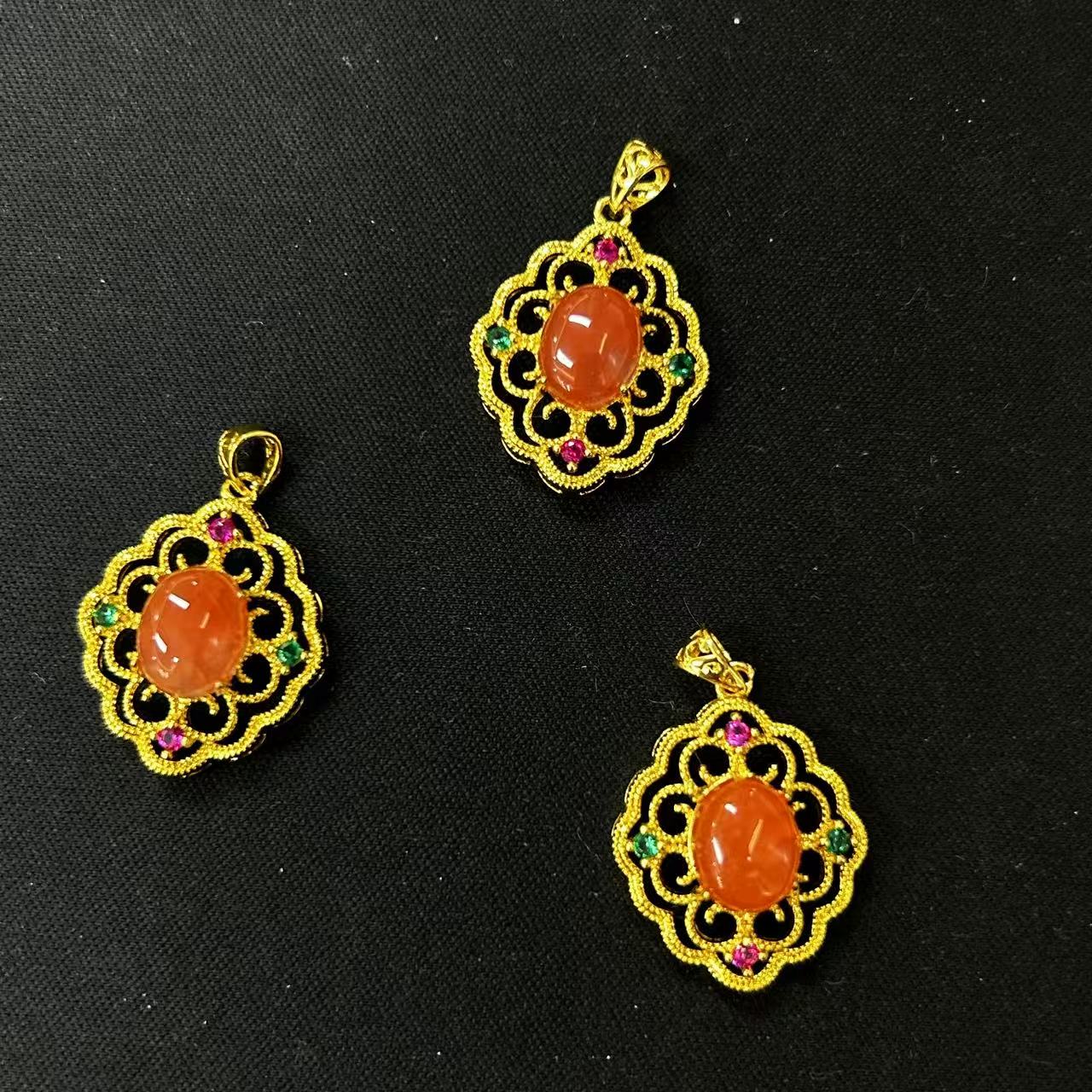 南红蛋面镂空吊坠*（多样性发一件）