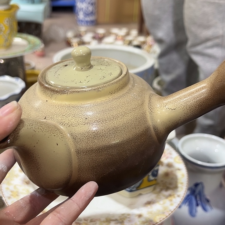 瓷片瑕。。，。。，。。。。。。。