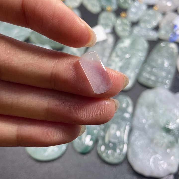 翡翠未镶嵌颈饰缅甸A货翡翠挂件