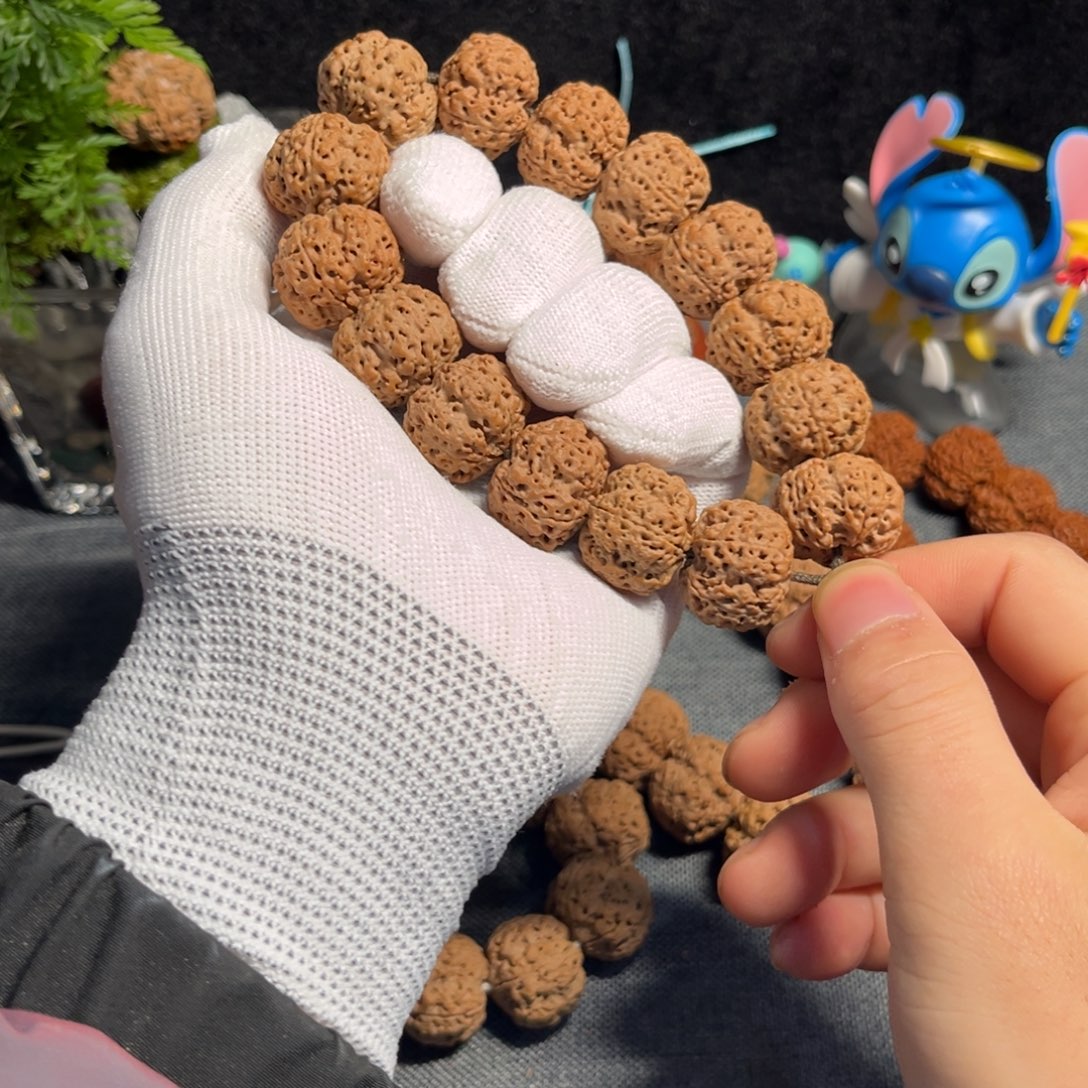 旺***猫金刚菩提手串梁梅花