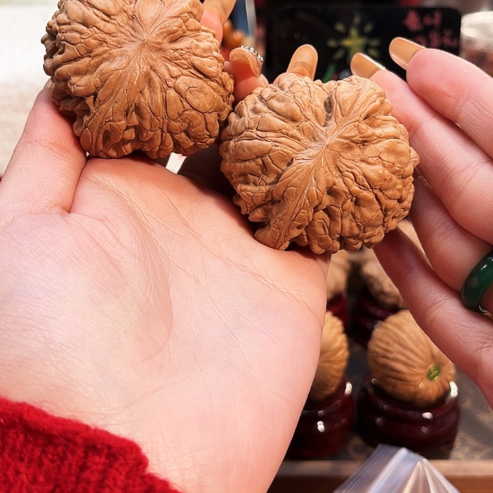 文玩核桃吊坠龙鼎