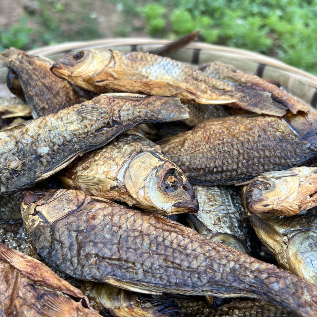 湘西木木烟熏小个稻田鱼