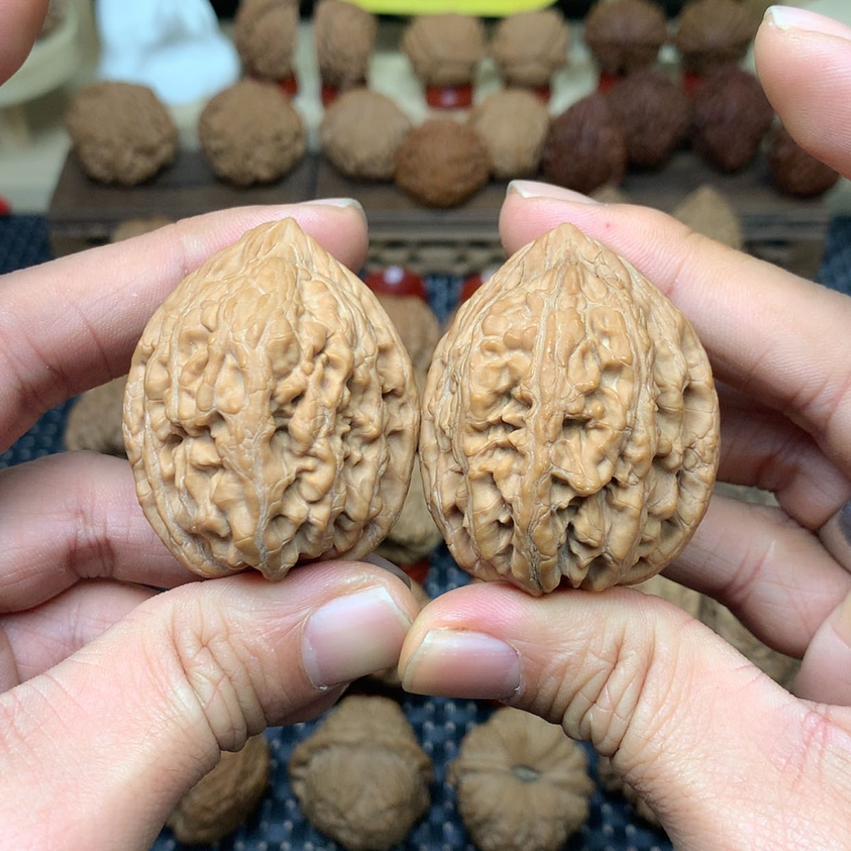 【闪购商品】文玩核桃把件全品大孤石狮子头41文玩核桃