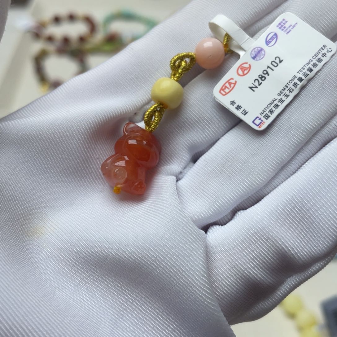 南红玛瑙未镶嵌珠宝奇石
