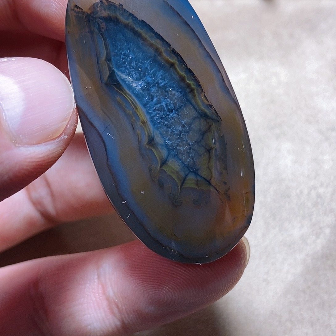 玛瑙/玉髓颈饰未镶嵌干**了