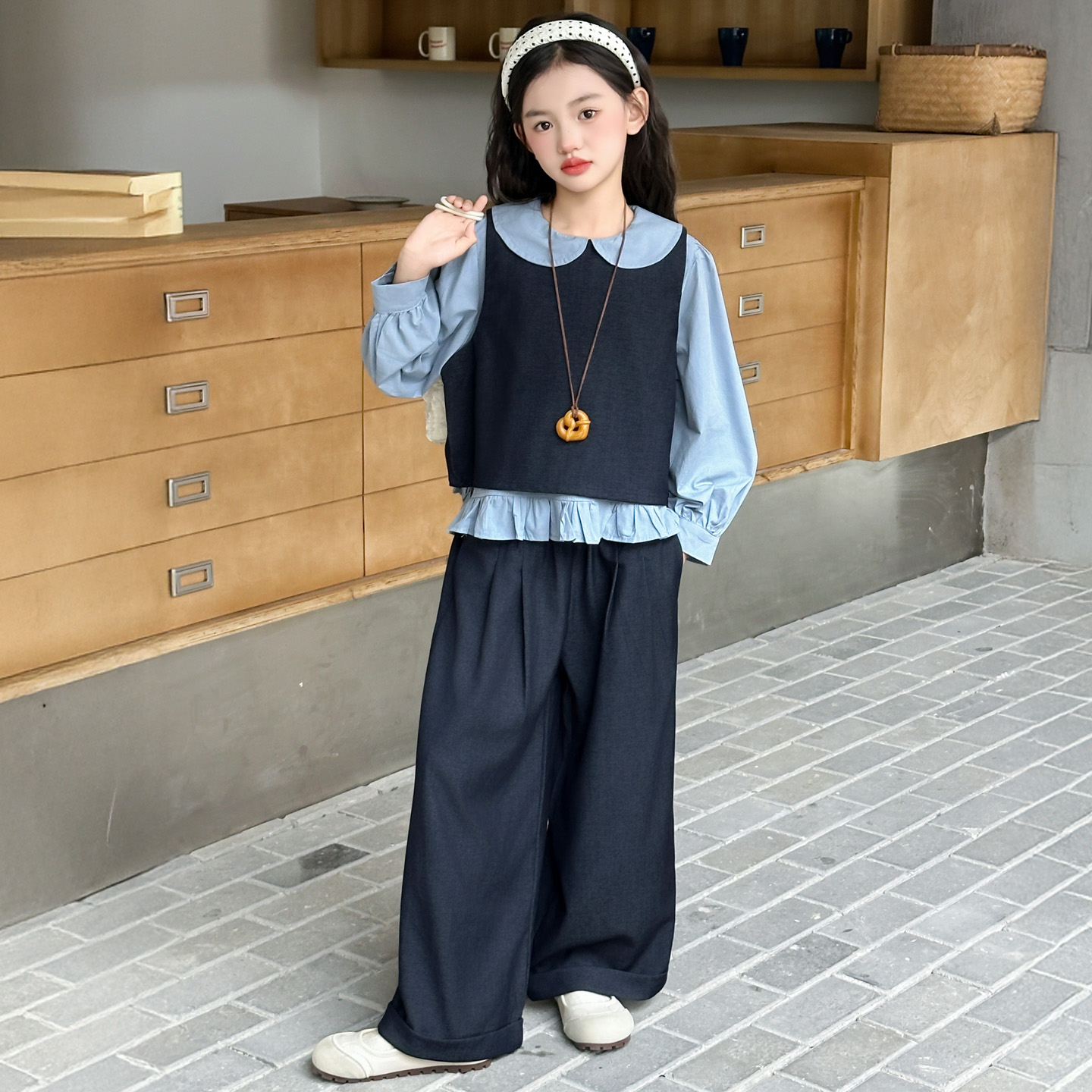 【嘻嘻柚】女童2025秋季韩版盐系娃娃领衬衫时尚马甲阔腿裤三件套潮