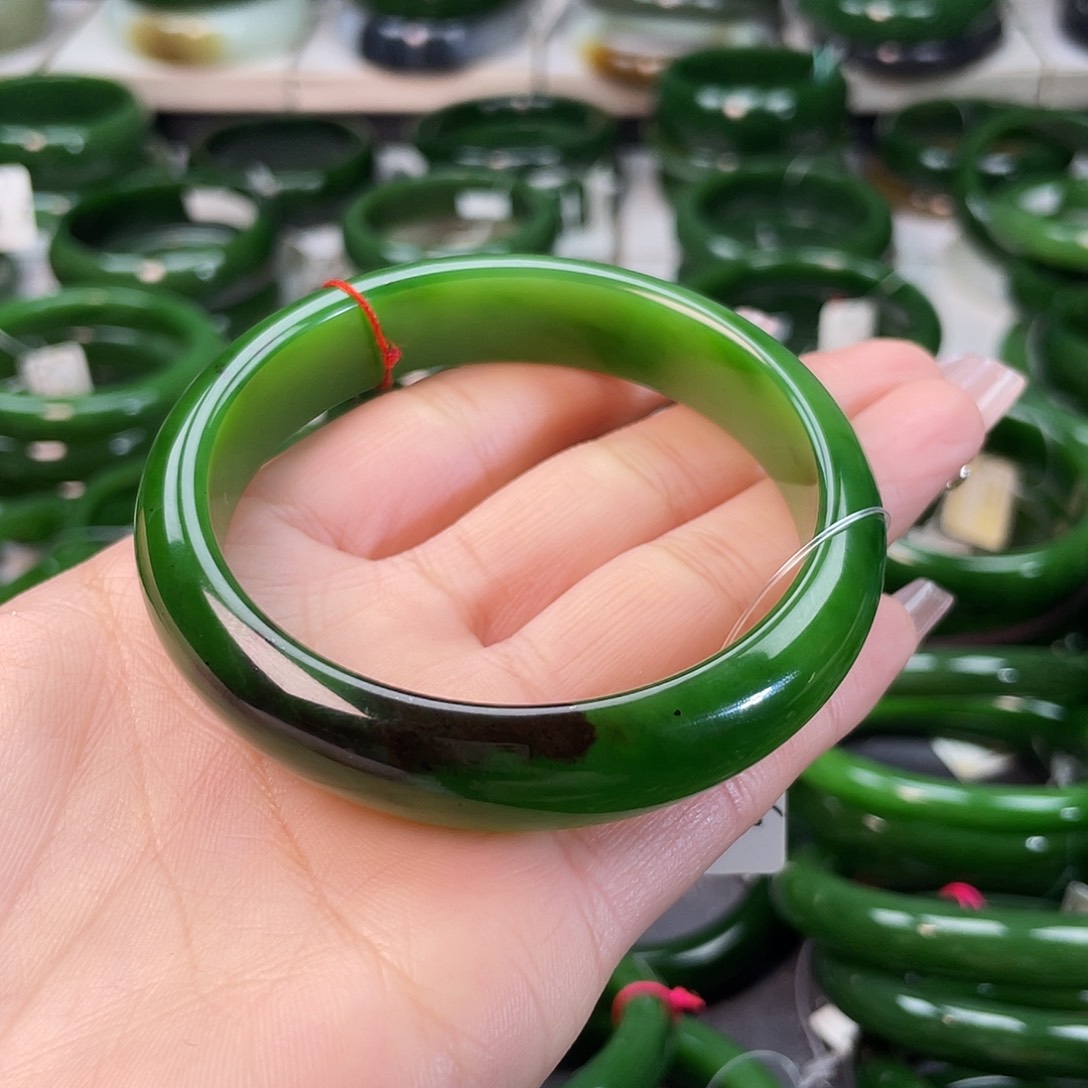 和田玉（碧玉）手镯未镶嵌