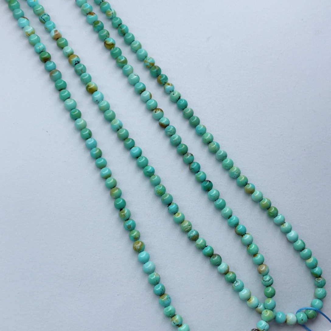 绿松石颈饰未镶嵌