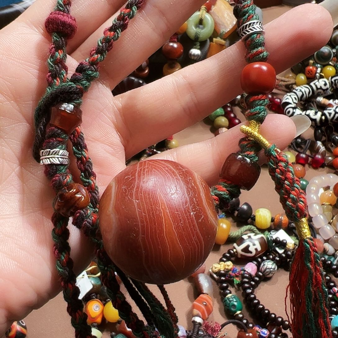 玛瑙/玉髓颈饰未镶嵌