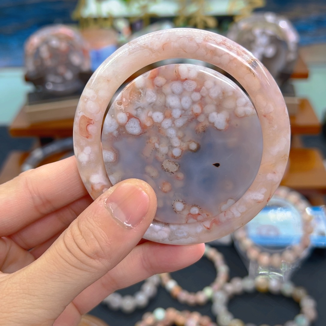 石英质玉未镶嵌手镯57