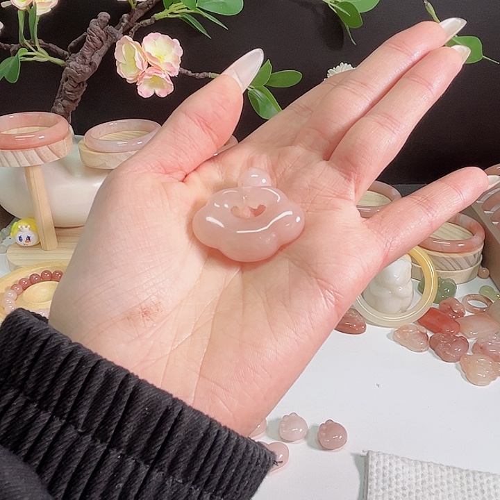 等****石英质玉未镶嵌手镯