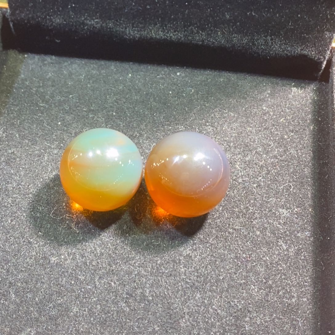 琥珀裸石未镶嵌花*23 +和24 +单珠打1.5孔