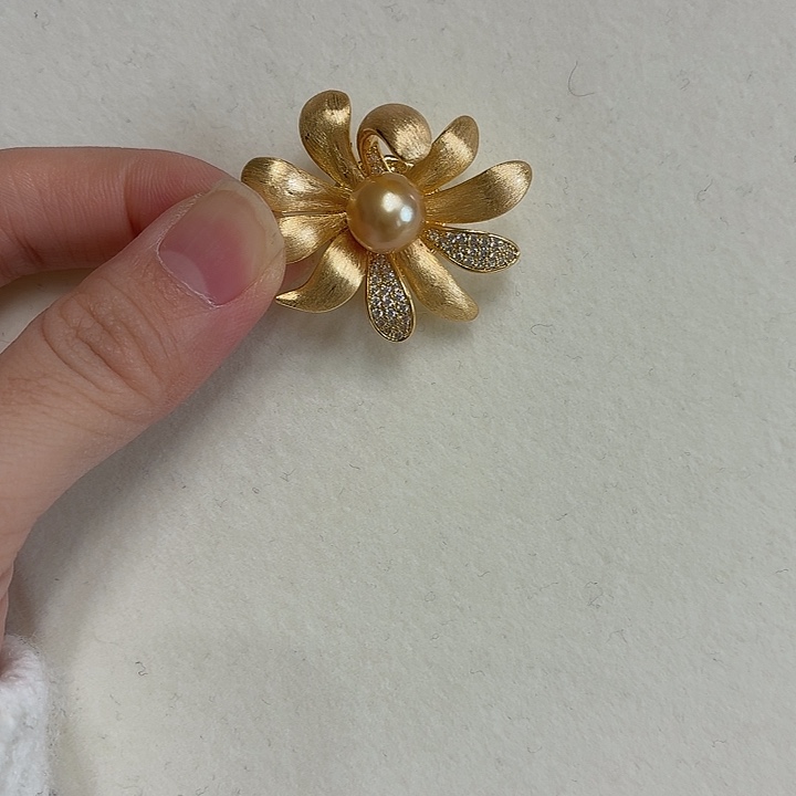 未镶嵌海水珍珠胸花