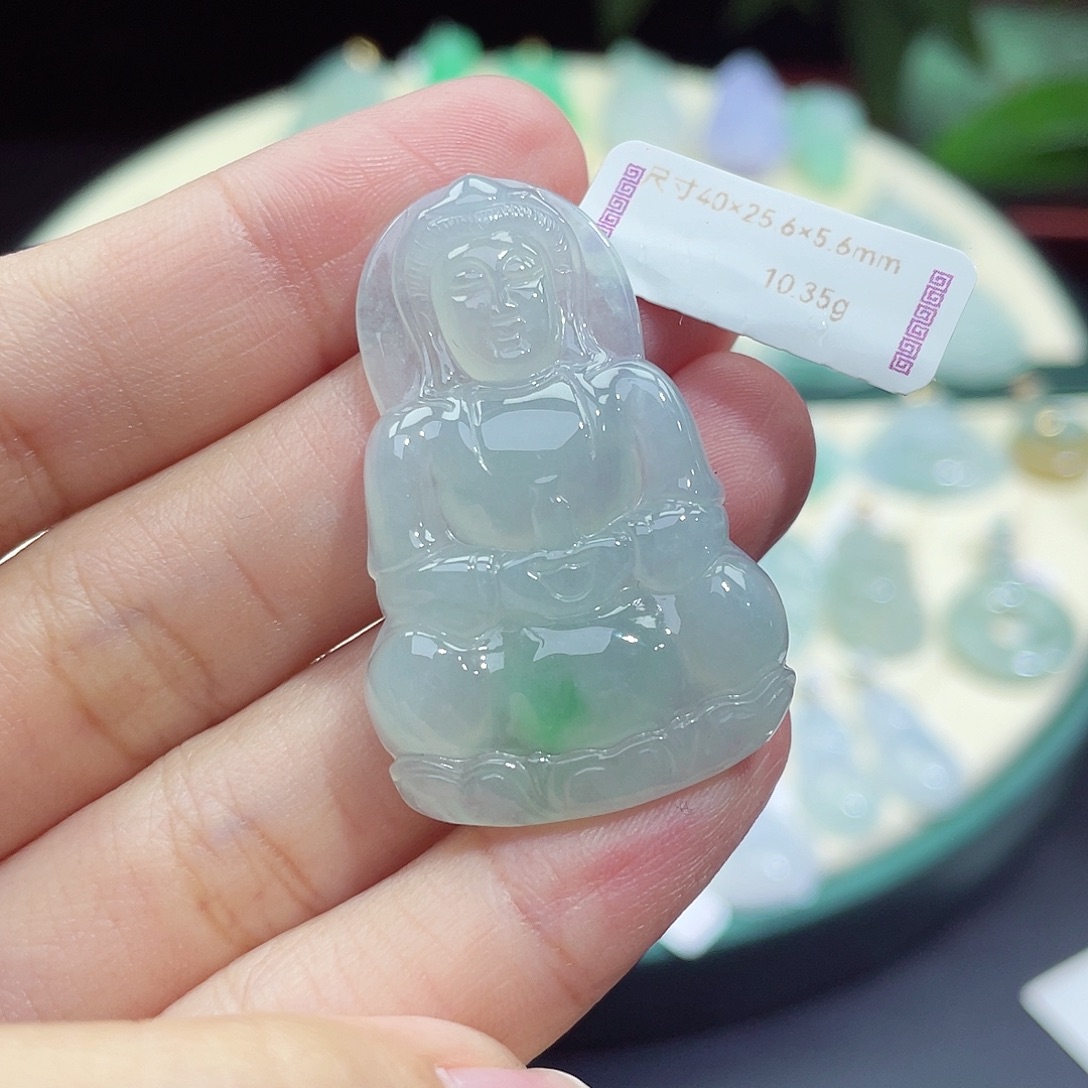 颈饰未镶嵌翡翠观音