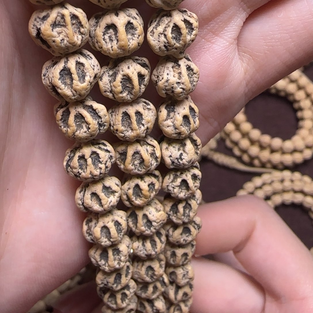 柏香籽/百香籽吊坠c***?