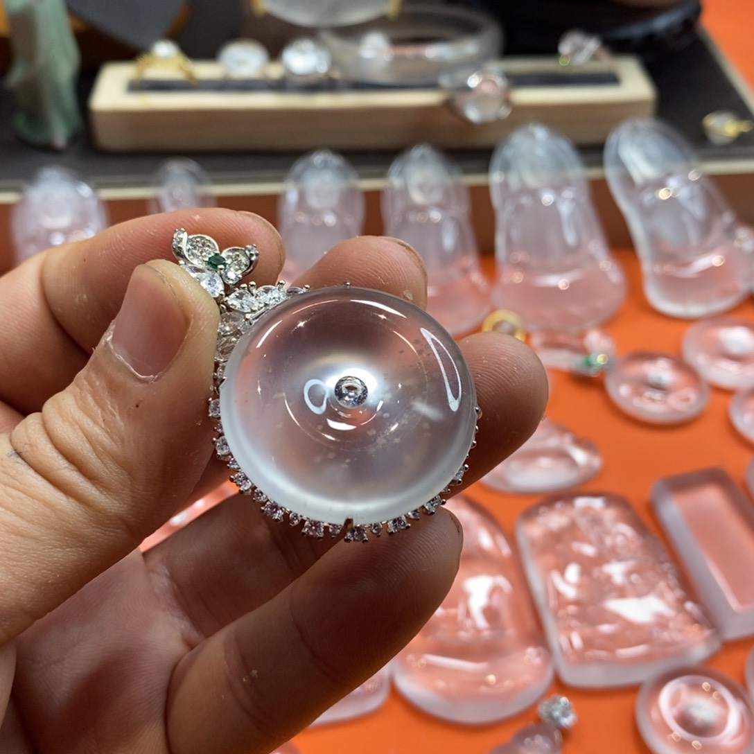 石英质玉吊坠银S925镶嵌瞌***神
