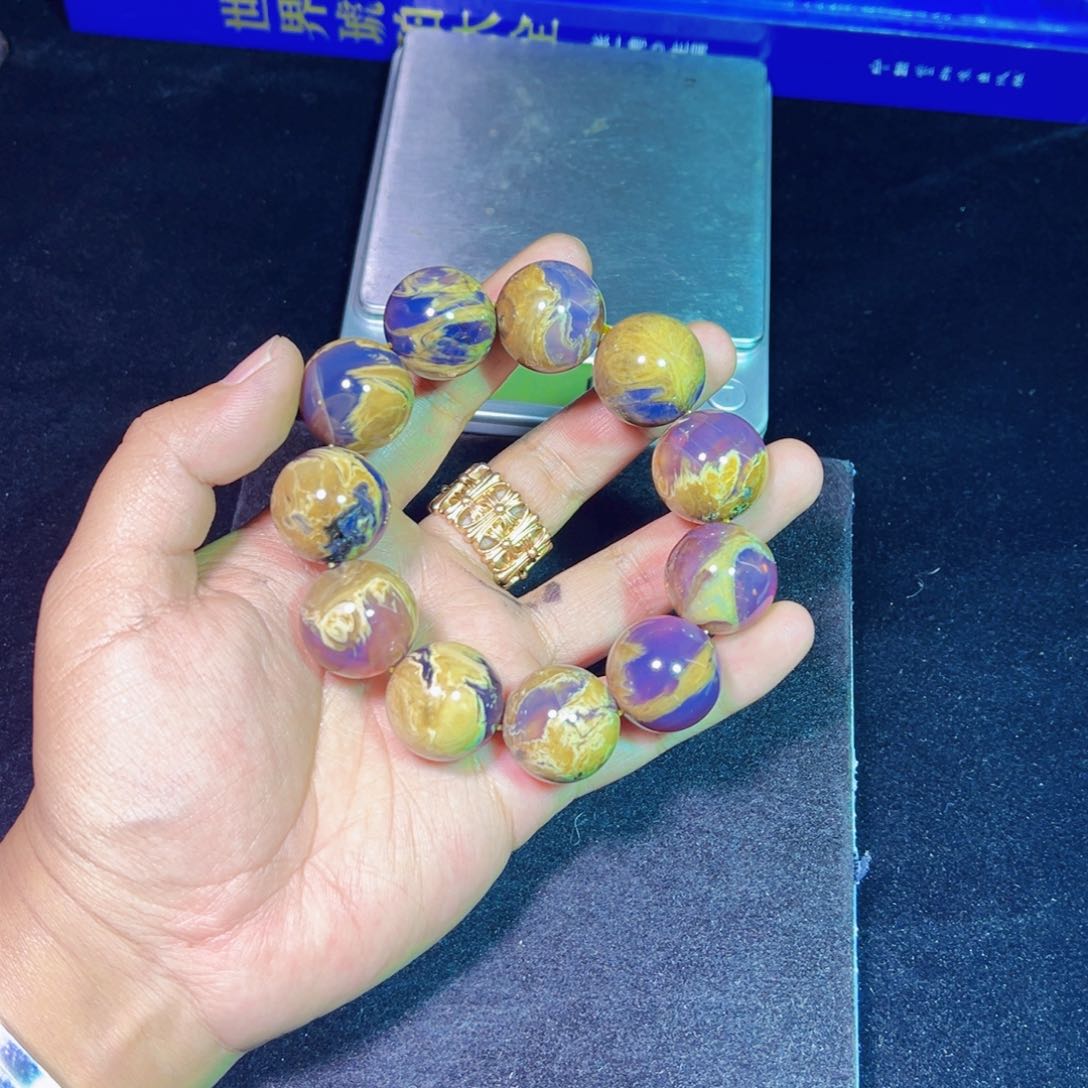 未镶嵌琥珀裸石琥珀