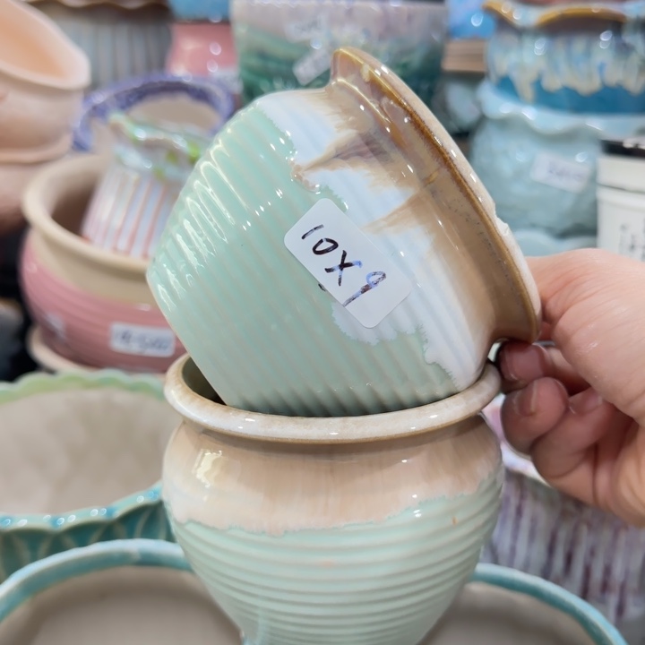 凑9块包邮，有孔，陶瓷花盆