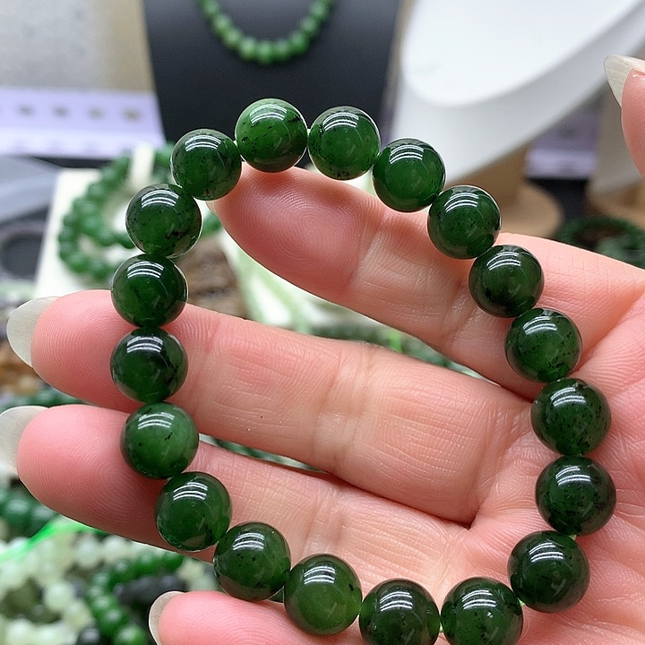 【闪购商品】和田玉手链未镶嵌10黑点