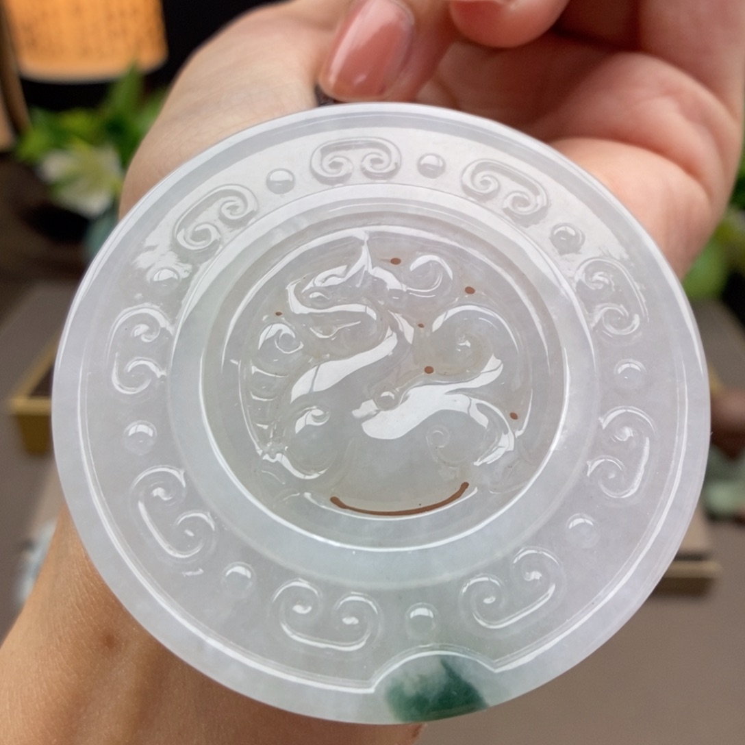 翡翠18K金镶嵌颈饰吊坠107